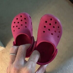 Toddler crocs